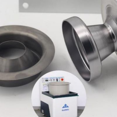 手動(dòng)球閥使用磁力清洗機(jī)去氧化層作用